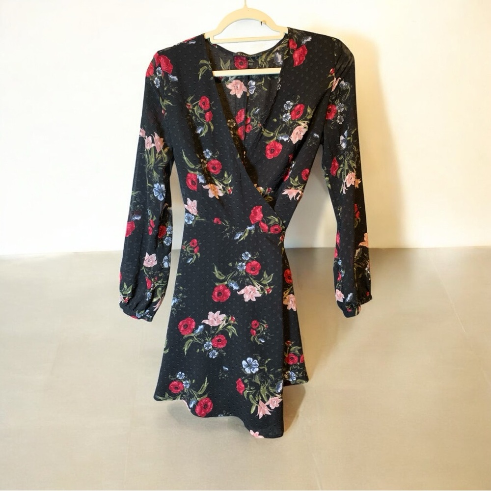Dynamite Black Floral Long Sleeve Dress